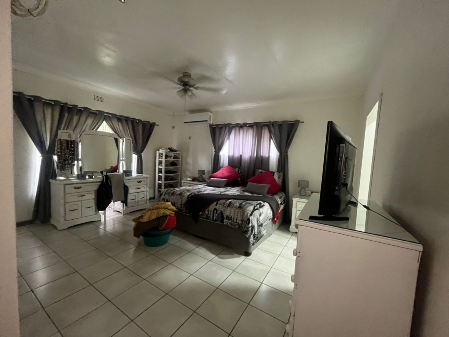 4 Bedroom Property for Sale in Protea Park North West